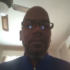 Meet your Posher, Derrick